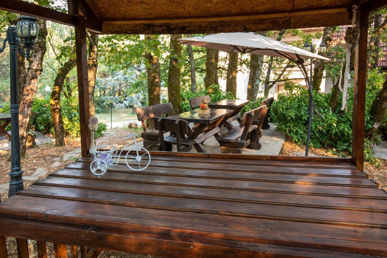 Holiday Resort Zlatni Dol Mostar Goranci Exterior foto